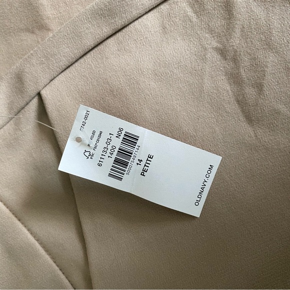 NWT Old Navy Flare Pixie Pant - Picture 2 of 5